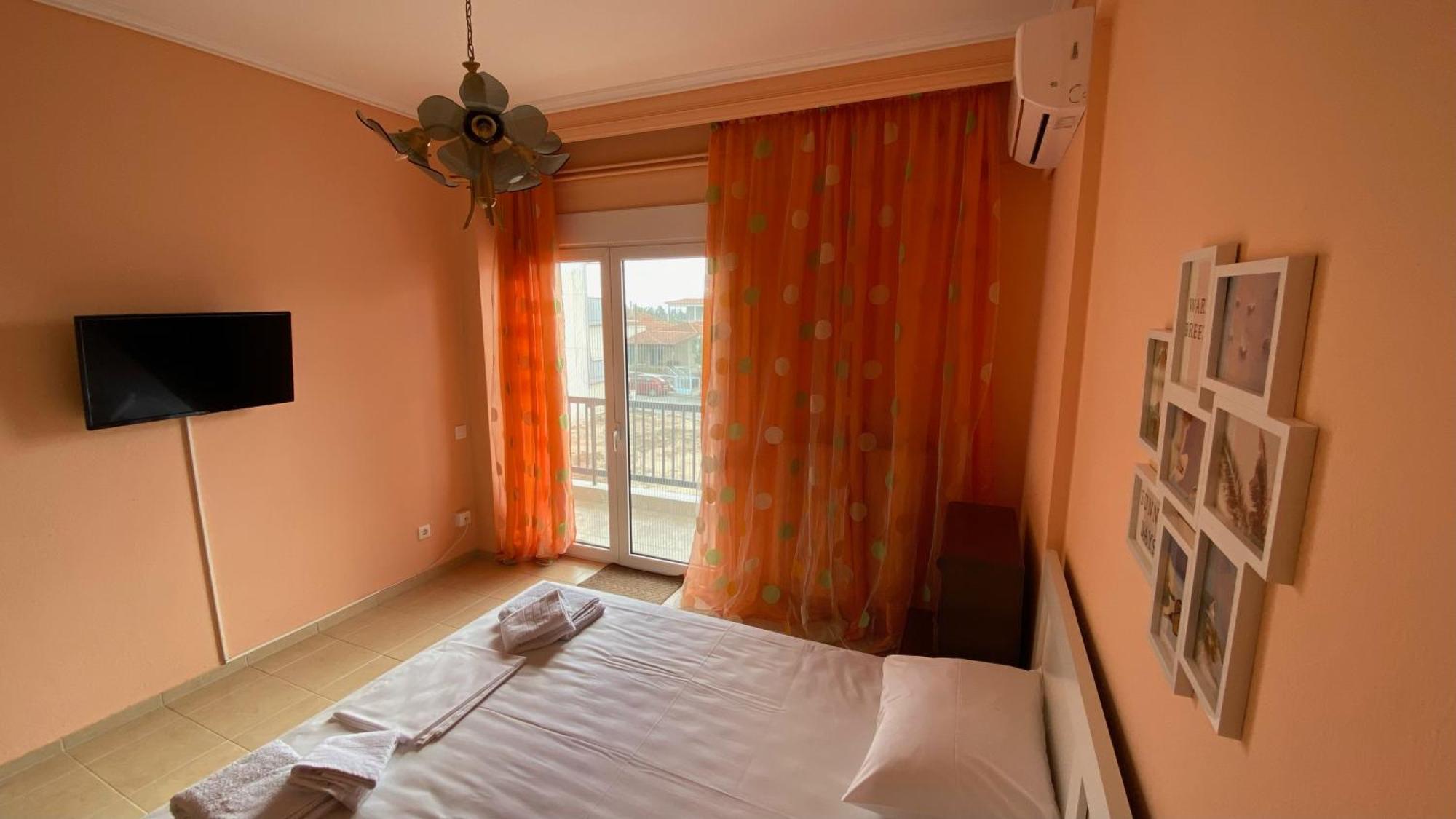 Family Apartment Nea Moudania Luaran gambar